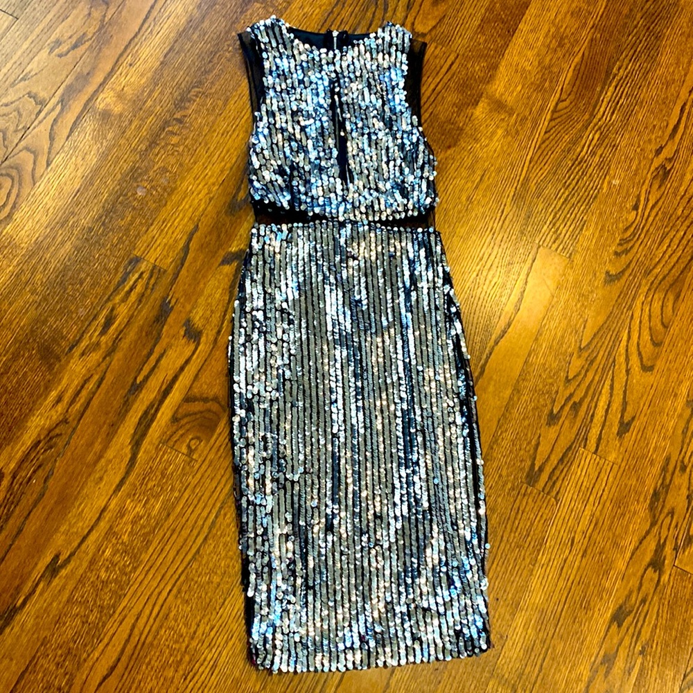 Gianni Bini Sequins dress